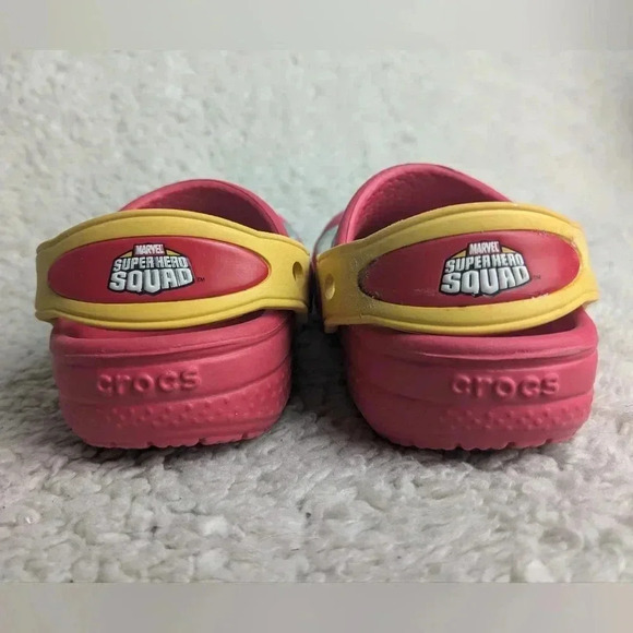 CROCS Marvel super hero  squad for baby size 4-5 us in good used condition - Picture 3 of 6